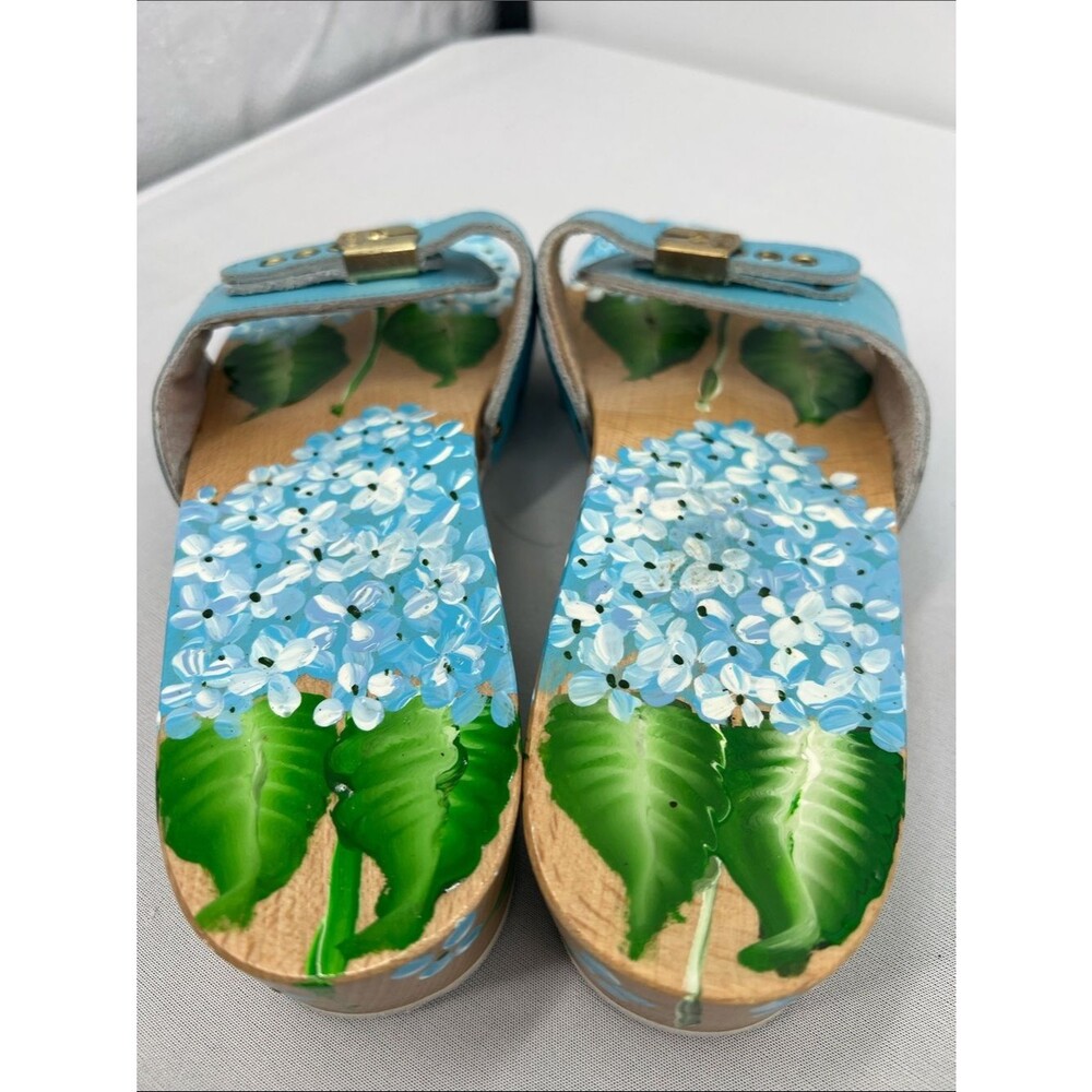 Dr. Scholl's hand painted sandals - Picture 7 of 10
